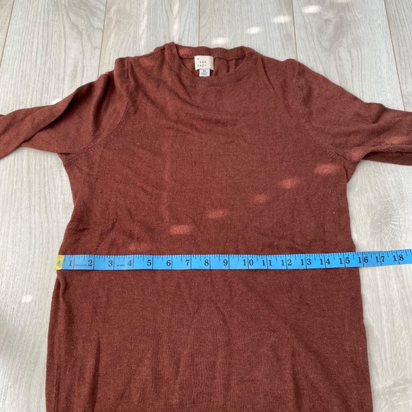 Brown Pullover Sweater - Picture 6 of 7